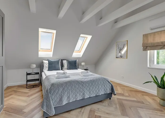 Comfy Family House By Lion